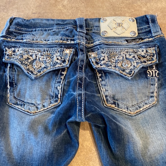 Womens  Miss Me skinny jeans size 26 inseam measures about 30” - Picture 6 of 7